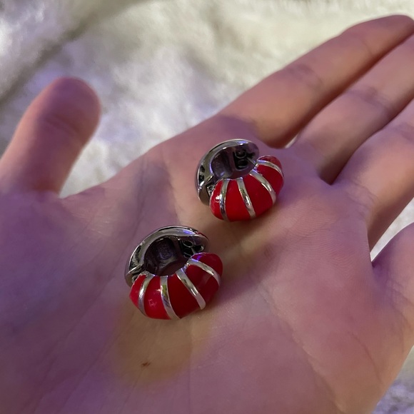 Silver and Red hoop earrings - Picture 4 of 4